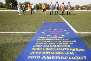 EASI Plakat